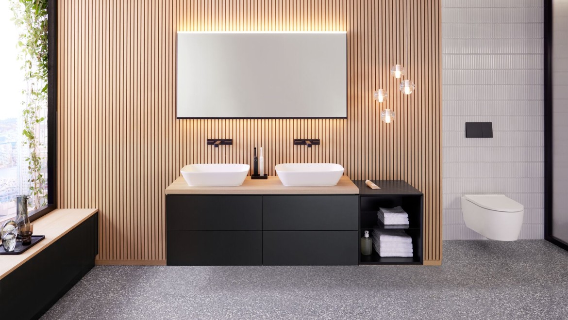 Geberit ONE banyo serisi ile Geberit Option Plus Square, 135 cm (© Geberit)