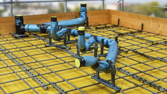 Beton içine gömme aparatı ile beton plakalar içinde Geberit Silent-db20 kullanımı