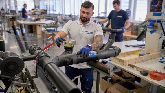 Geberit Silent-db20 ile ses yalıtımlı bir drenaj sisteminin prefabrikasyonu