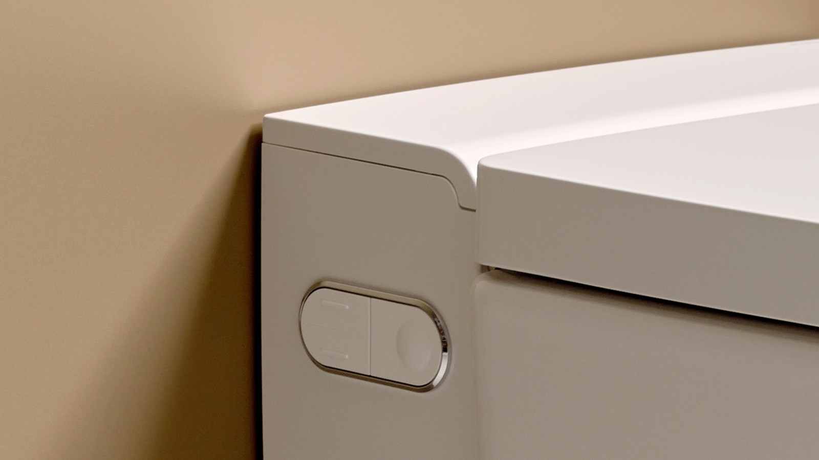 Mera'nın yandan görünümü Mera'nın yandan görünümü