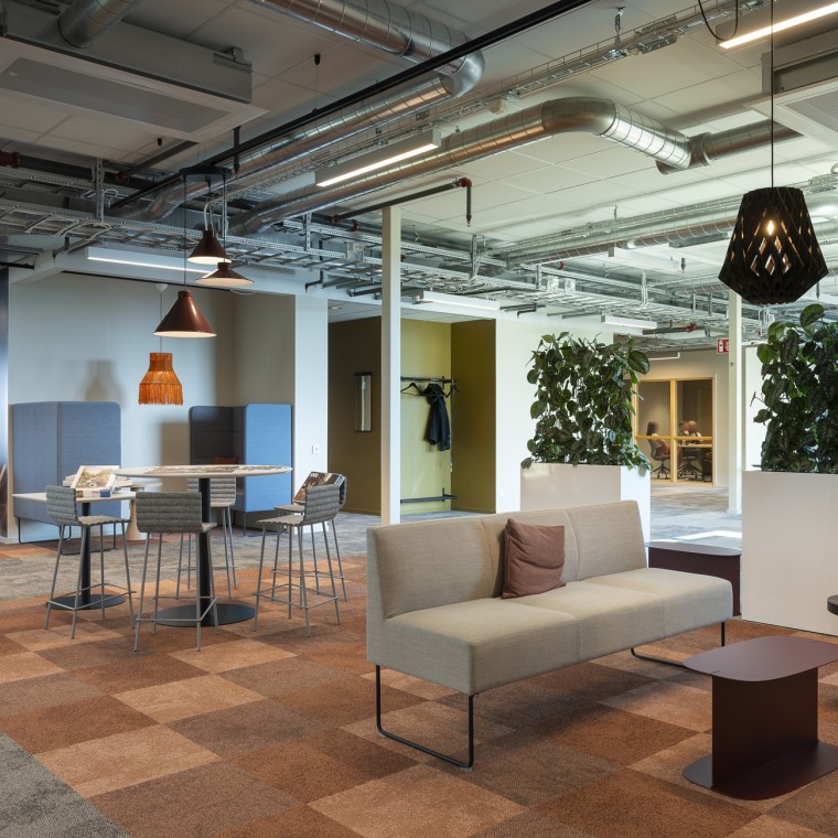 Modern ofis binası için iddialı hedef: LEED Platin sertifikası (© baraBild) Modern ofis binası için iddialı hedef: LEED Platin sertifikası (© baraBild)