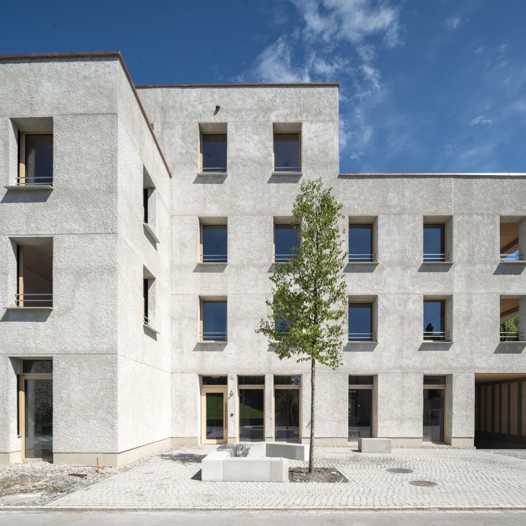 Widnau geliştirmesinde, şirket içi geliştirilen Cancret kenevir betonu gibi malzemeler kullanılmaktadır. (© Openly / Jens Ellensohn)