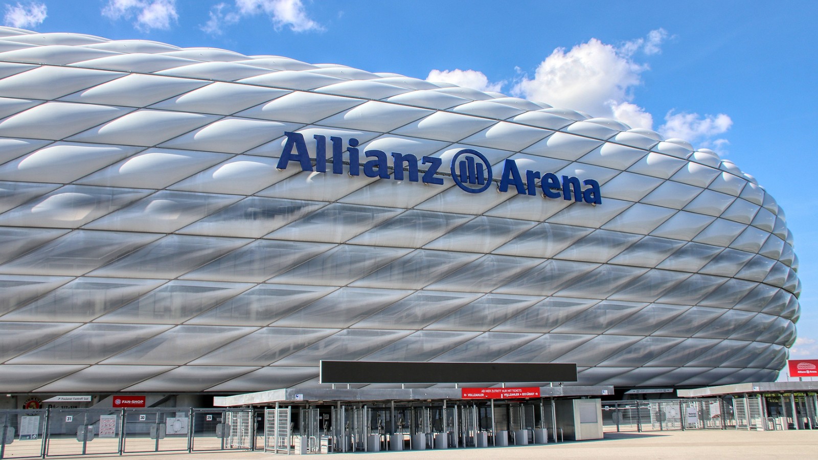 Allianz Arena, Münih, Almanya (© Pixabay) Allianz Arena, Münih, Almanya (© Pixabay)
