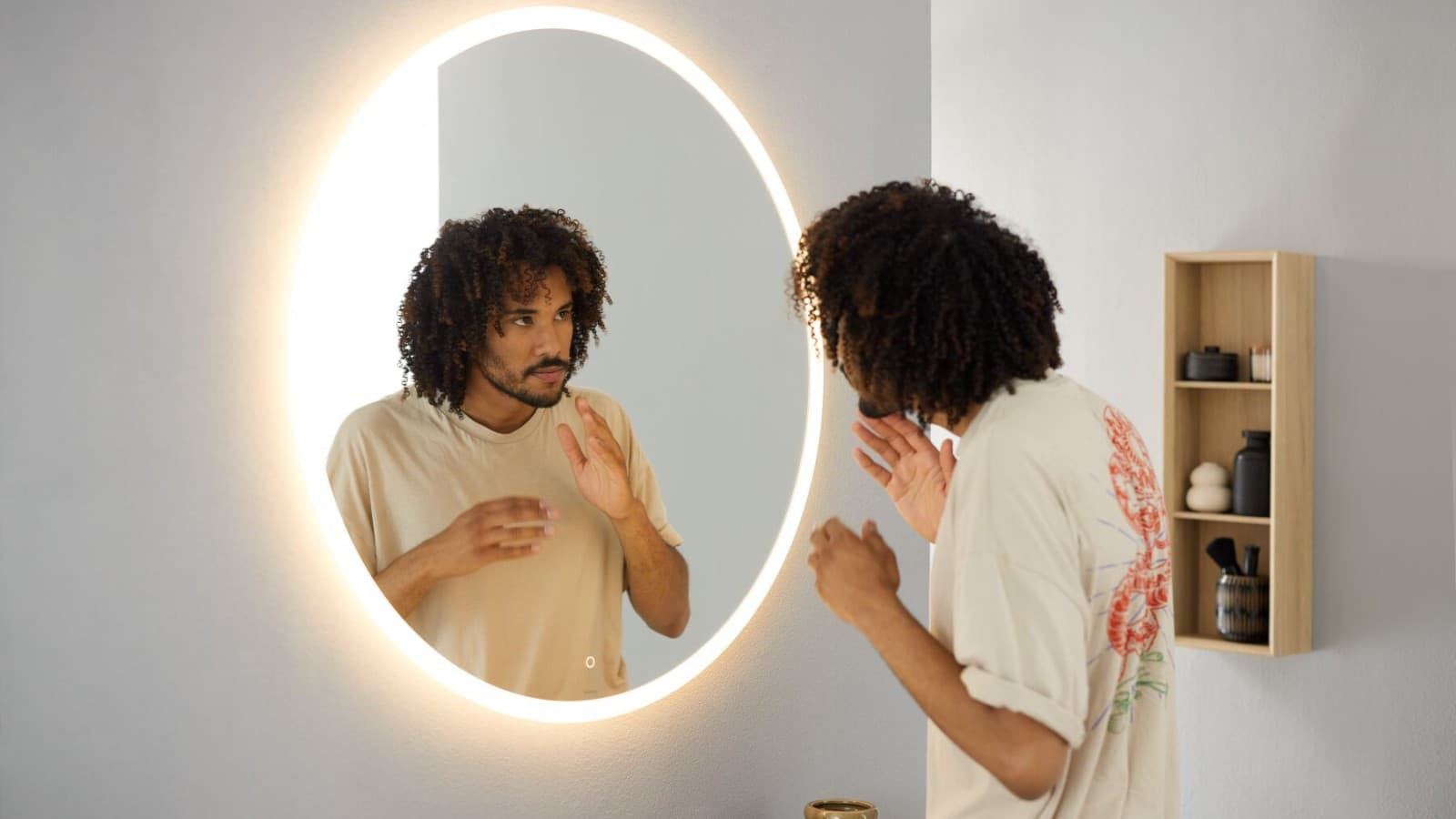 Option Round ayna, 90 cm (© Geberit) Option Round ayna, 90 cm (© Geberit)