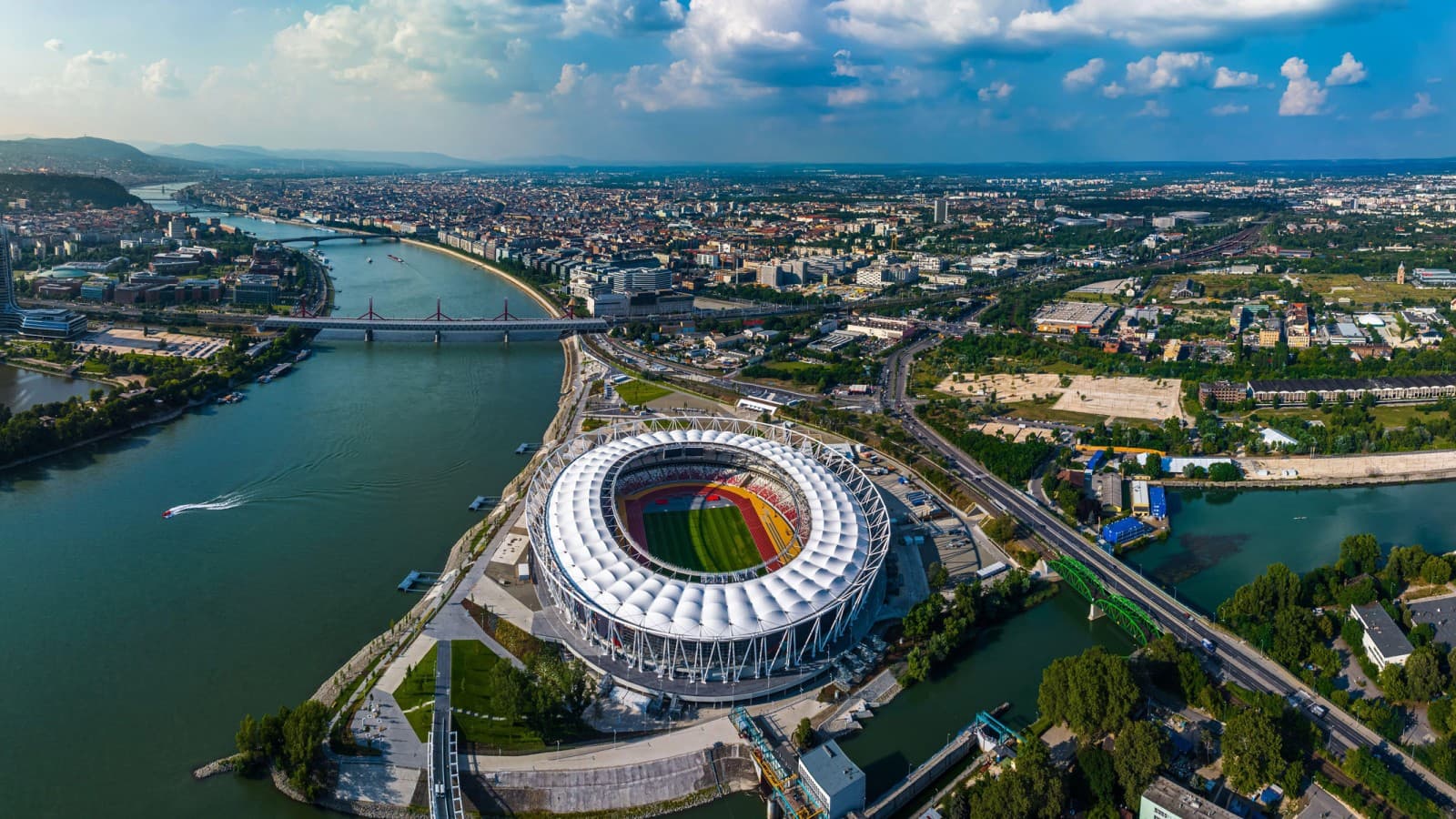 Budapeşte Ulusal Atletizm Stadyumu (© ZGPhotography / Alamy Stock Photo) Budapeşte Ulusal Atletizm Stadyumu (© ZGPhotography / Alamy Stock Photo)