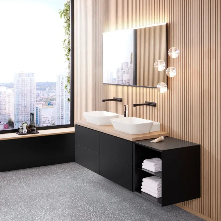Comfort in the smallest of spaces: the mini bathrooms are equipped with wall-mounted Geberit iCon toilets and Sigma01 flush plates (© Watson Lau) Comfort in the smallest of spaces: the mini bathrooms are equipped with wall-mounted Geberit iCon toilets and Sigma01 flush plates (© Watson Lau)